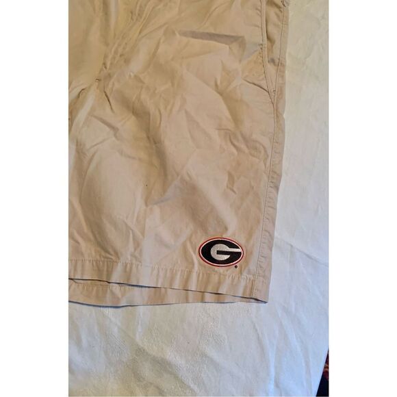 Columbia Khaki Shorts with Georgia Logo - Picture 3 of 8